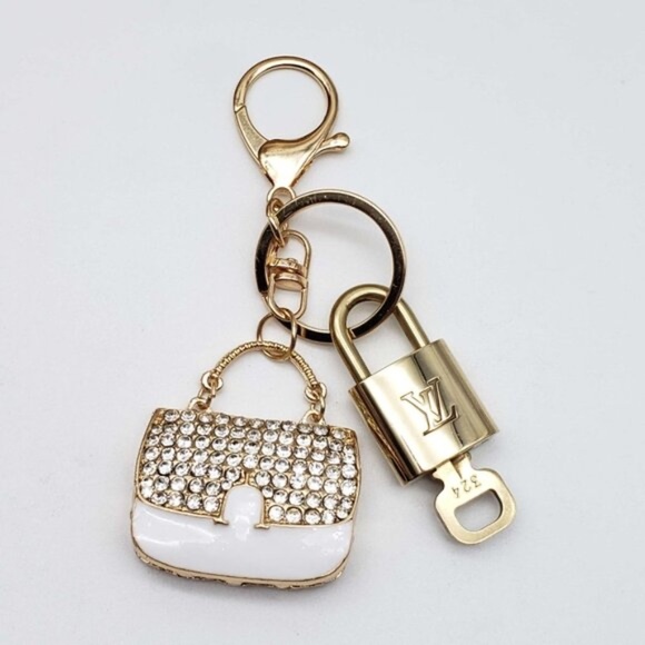 100% Auth Louis Vuitton Lock & Key with unbranded Bagcharm, Keycharm, Keychain - Picture 1 of 7